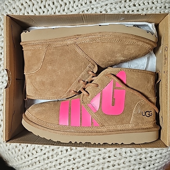 Brown and pink UGGS - Picture 4 of 5